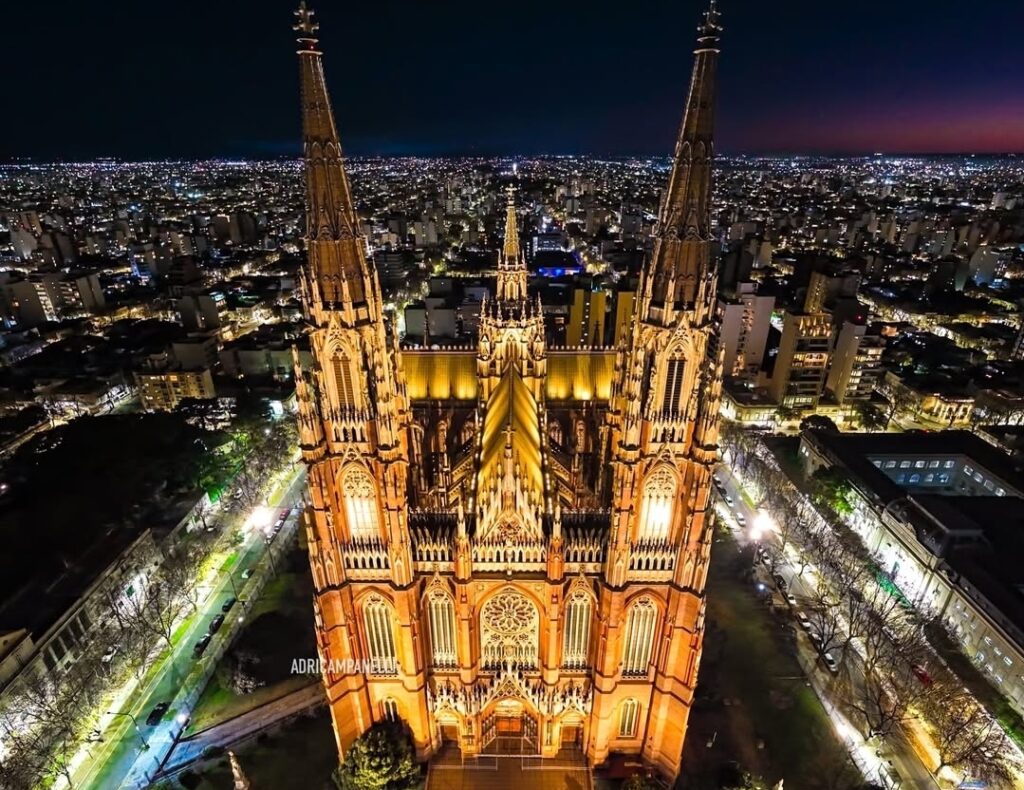 La epopeya italiana detrás de la Catedral elegida como la más linda del mundo